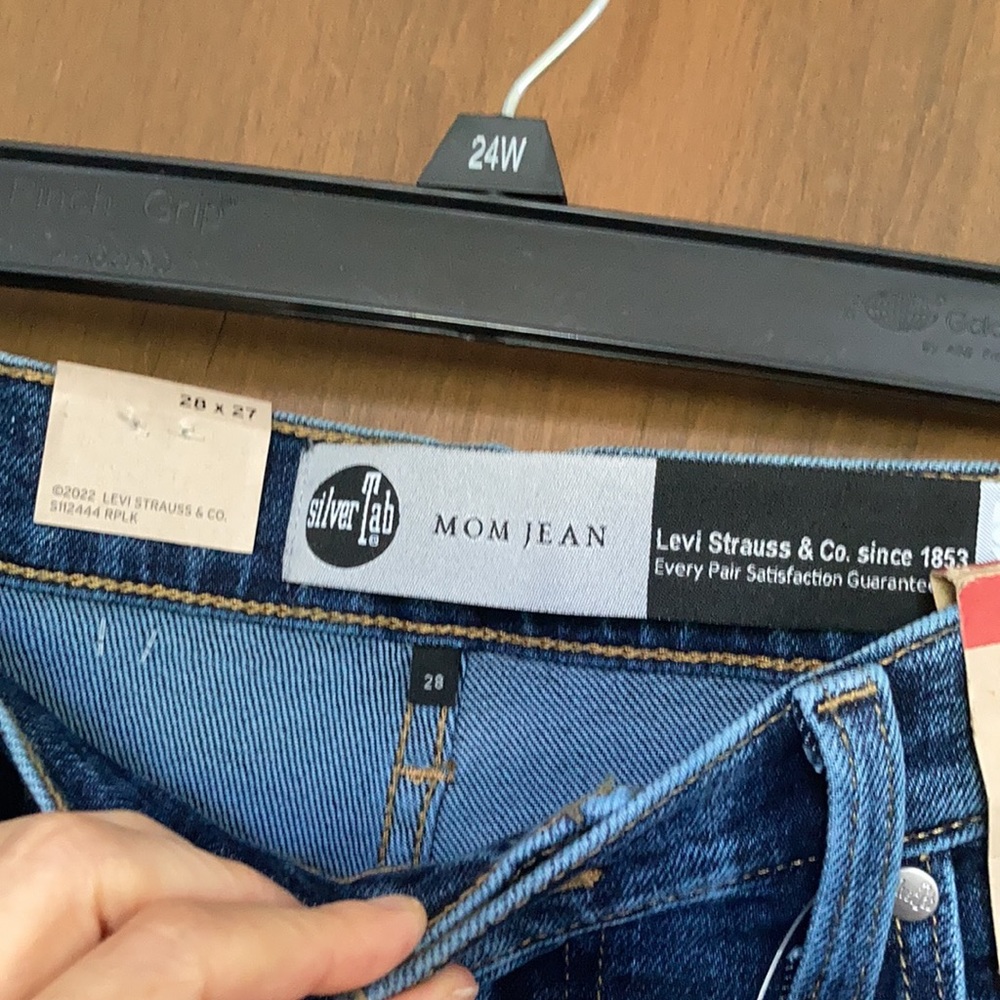 Levi’s high waisted mom jean retro denim size 28 X 27 29 X 27 32 X 27 - Picture 14 of 17